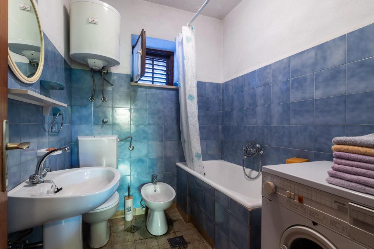 Apartments By The Sea Sumartin, Brac - 764 Esterno foto